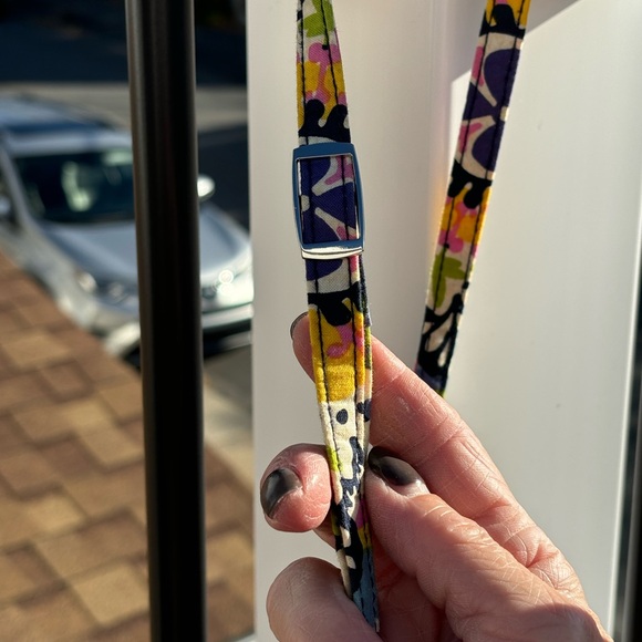 Vera Bradley Crossbody - Picture 5 of 7